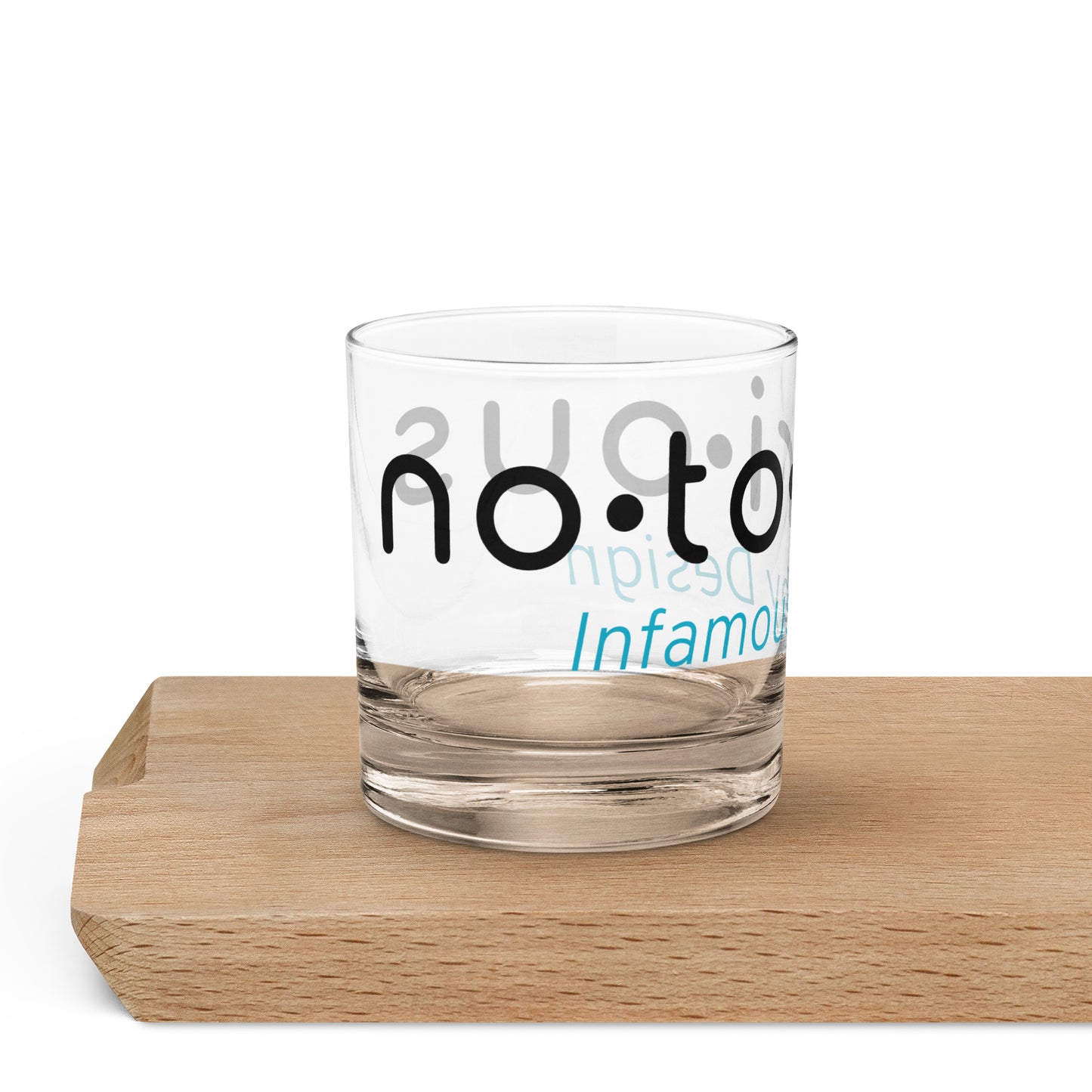 Notorious Tee Rocks glass